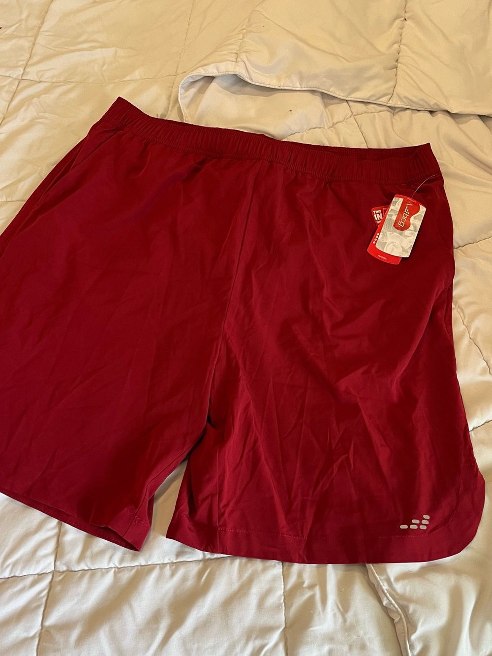 Red shorts - Picture 1 of 3